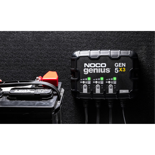 Genius&reg; Gen5X3 3-Bank, 15-Amp On-Board Battery Charger Sécurité Médic