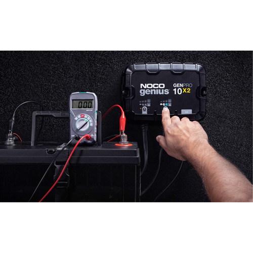 Genius&reg; GenPro10X2 2-Bank, 20-Amp On-Board Battery Charger Sécurité Médic