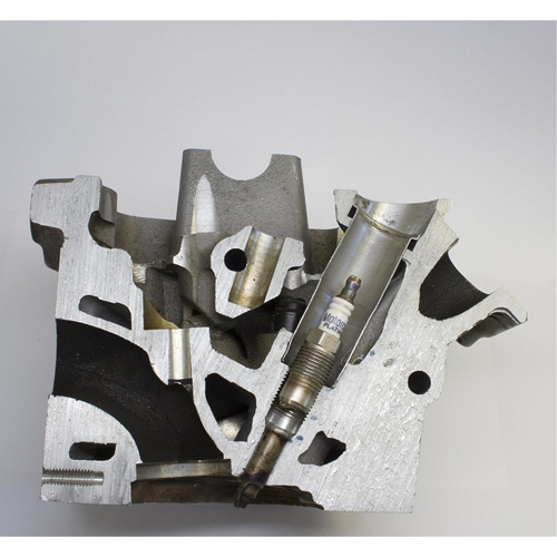 Trousse de d&eacute;montage de bougies cass&eacute;es Ford 3V Sécurité Médic