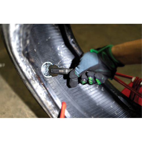 Outil robuste de roulage pour r&eacute;paration de pneus avec roulette &agrave; patch en acier Sécurité Médic
