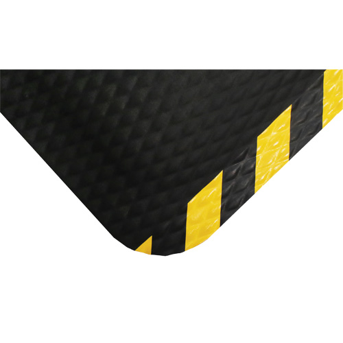 Hog Heaven Mat, Diamond, 4-4/5' x 8' x 7/8", Black/Yellow, Nitrile Sécurité Médic