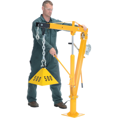 Grue &agrave; fl&egrave;che pour camion actionn&eacute;e par treuil, Capacit&eacute; de 1000 lb (0,5 tonne), Limite de 86-1/2" Sécurité Médic