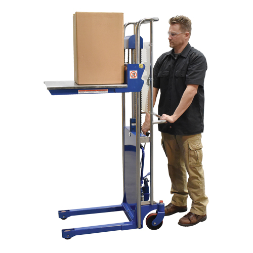 Gerbeur Hefti-Lift, M&eacute;canisme Pompe au pied, Capacit&eacute; de 880 lb, Levage max de 59" Sécurité Médic