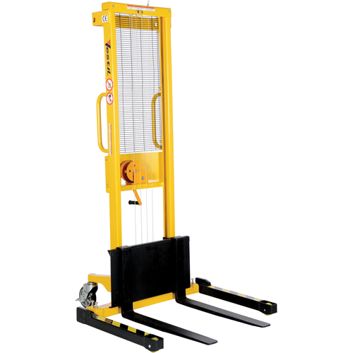 Manual Stacker, Hand Winch Operated, 770 lbs. Capacity, 60" Max Lift Sécurité Médic
