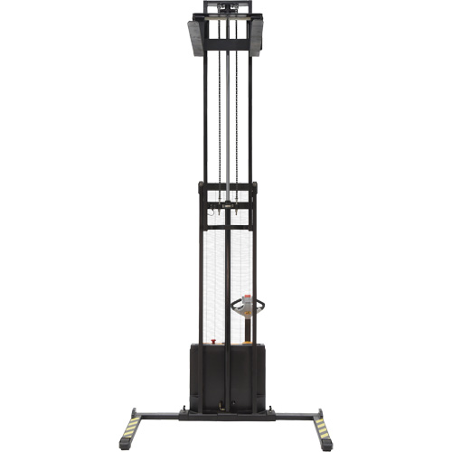 Gerbeur &agrave; m&acirc;t double, Fonctionnement &eacute;lectrique, Capacit&eacute; 2200 lb, Lev&eacute;e max 150" Sécurité Médic