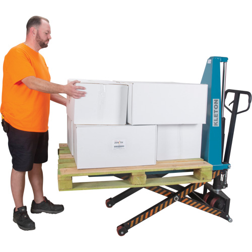 Manual Scissor Skid Lift, 45-1/4" L x 27" W, Steel, 3300 lbs. Capacity Sécurité Médic