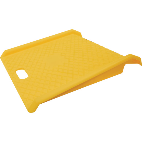 Rampe de trottoir portable en poly pour diable, Capacit&eacute; de 1000 lb, 27" la x 27" lo Sécurité Médic