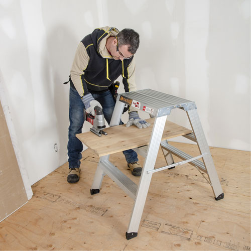 Portable Work-Stand Saw Horse, Aluminum Frame, 12-1/4" D x 36" H Sécurité Médic