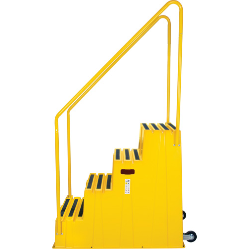 Industrial Step Stool, 4 Steps, 44" x 22-1/4" x 65-1/8" High Sécurité Médic