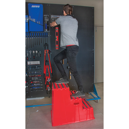Industrial Step Stool, 3 Steps, 34-13/16" x 22-7/16" x 28-1/2" High Sécurité Médic