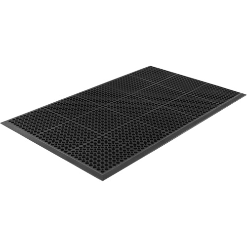 Competitor Series Mats, Slotted, 3' x 5' x 7/8", Black, Natural Rubber Sécurité Médic