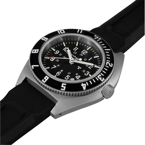 Steel Navigator with Date on Black 3-Piece Rubber Strap Kit, Digital, Battery Operated, 41 mm, Black Sécurité Médic