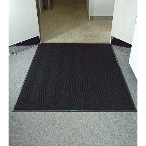 Tapis Waterhog Eco Elite, Essuie-pieds/grattoir, 3' x 20' x 3/8", Fum&eacute;e noire Sécurité Médic