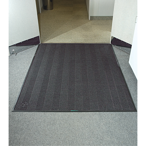 Waterhog&reg; Eco Elite Matting, Wiper/Scraper, 3' x 5' x 3/8", Grey Ash Sécurité Médic