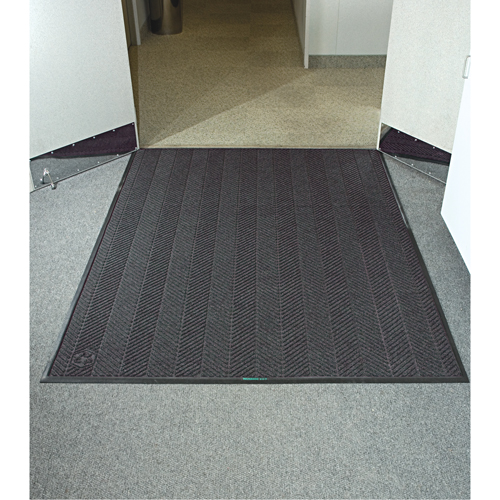Waterhog&reg; Eco Elite Matting, Wiper/Scraper, 6' x 20' x 3/8", Grey Ash Sécurité Médic
