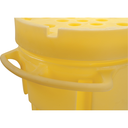 Trousse de lutte contre les d&eacute;versements de premi&egrave;re qualit&eacute;, Universel, Overpack/Baril de r&eacute;cup&eacute;ration, Absorbance de 95 gal. US Sécurité Médic