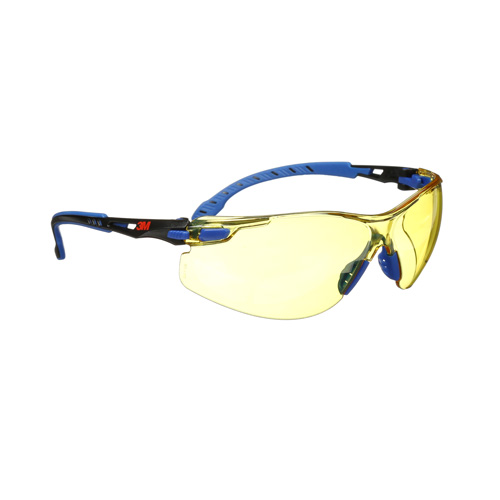 Lunettes de s&eacute;curit&eacute; Solus avec lentilles Scotchgard, Lentille Ambr&eacute;e, Antibu&eacute;e, R&eacute;pond ou surpasse la norme CSA Z94.3 Sécurité Médic