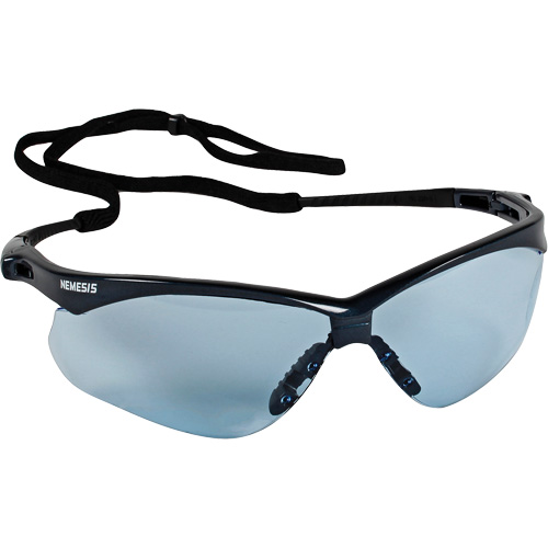 Lunettes de s&eacute;curit&eacute; Nemesis de Kleenguard, Lentille Bleu p&acirc;le, Anti-&eacute;gratignures, ANSI Z87+/R&eacute;pond ou surpasse la norme CSA Z94.3 Sécurité Médic