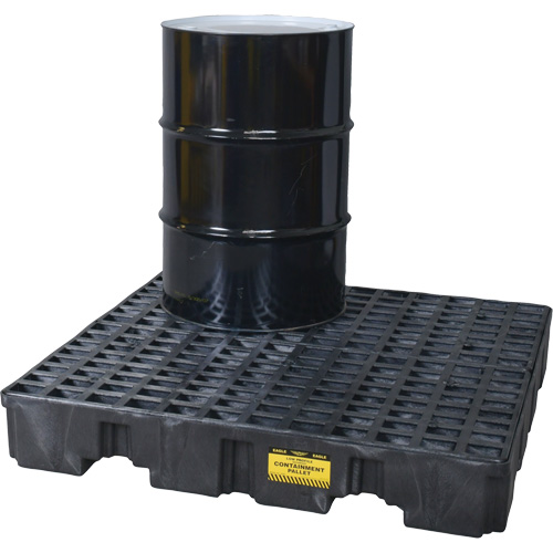 Spill Containment Pallet, 66 US gal. Spill Capacity, 51.5" x 51.5" x 8" Sécurité Médic
