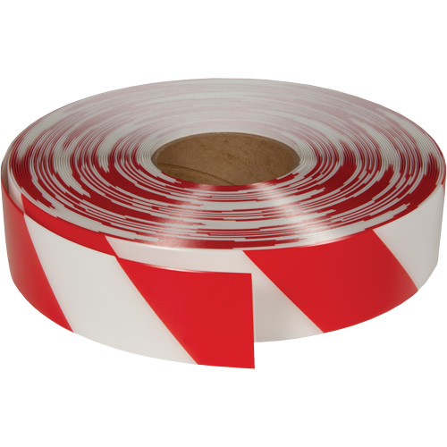 Ruban de marquage tr&egrave;s r&eacute;sistant pour plancher ArmorStripe, 2" x 100', PVC, Rouge et blanc Sécurité Médic