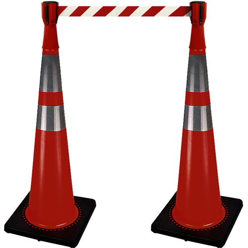 2308 Traffic Cone Topper with 10' Barricade Tape Sécurité Médic