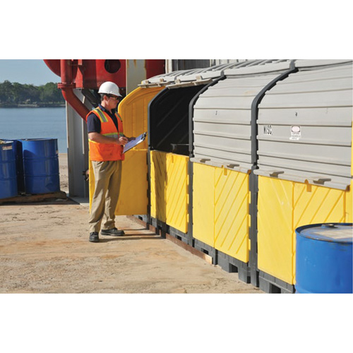 P16 Plus Ultra-Hard Top Spill Pallets&reg; without Drain, 250" L x 79" W x 62" H, 9000 lbs. Load Capacity Sécurité Médic