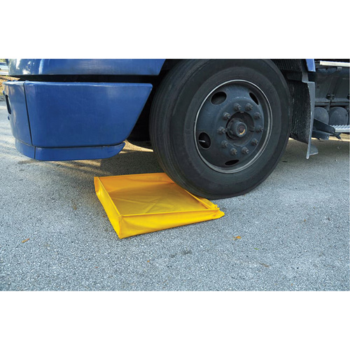 Flexible Ultra-Utility Tray&reg;, 42" L x 42" W x 4.8" H, 18 US gal. Spill Capacity Sécurité Médic