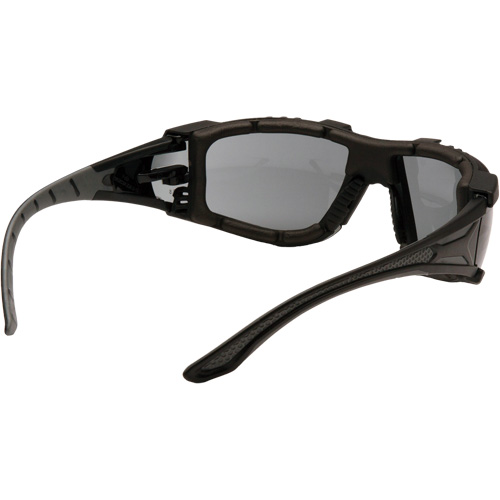 Endeavor&reg; Plus Safety Glasses, Grey Lens, Anti-Fog, ANSI Z87+/Meets/Exceeds CSA Z94.3 Sécurité Médic