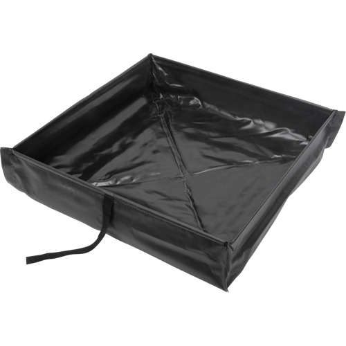 Collapsible Roll-Up Spill Berm, 60 US gal. Capacity, 4' W x 4' L x 6" H Sécurité Médic