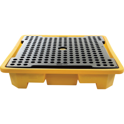 4-Drum Spill Pallet, 66 US gal. Spill Capacity, 57.5" x 57.5" x 12" Sécurité Médic
