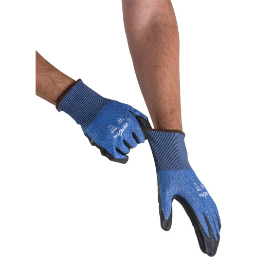 Gants l&eacute;gers et haute dext&eacute;rit&eacute; r&eacute;sistants &agrave; la coupe, Taille 8, Calibre 18, Rev&ecirc;tement Mousse de nitrile, Enveloppe en Acier inoxydable/PEHP/Tungst&egrave;ne, ASTM ANSI niveau A9 Sécurité Médic