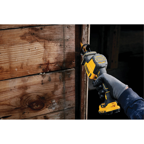 Max* Cordless Reciprocating Saw (Tool Only), 12 V, Lithium-Ion Battery, 0-2800 SPM Sécurité Médic
