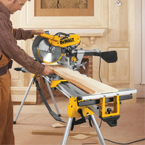 Double-Bevel Sliding Compound Mitre Saw, 12", 15 A, 120 V Sécurité Médic