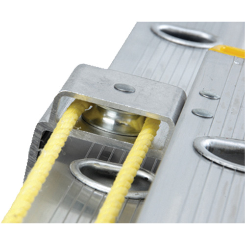 Industrial Heavy-Duty Extension Ladders, 300 lbs. Cap., 13' H, Grade 1A Sécurité Médic