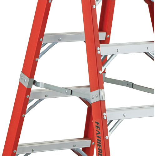 6600 AA Series Industrial Extra Heavy-Duty 2-Way Stepladders, Fibreglass, 375 lbs. Capacity, 4' Sécurité Médic