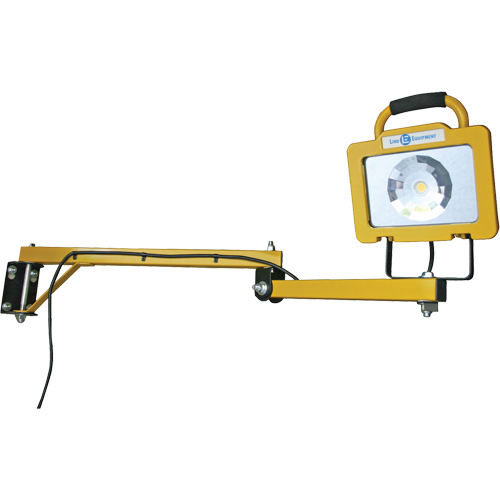 Lampe robuste pour quais, Bras 40", 38 W, Ampoule DEL, M&eacute;tal Sécurité Médic