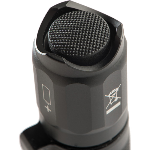 Lampe de poche tactique de s&eacute;rie 7000, DEL, 774 lumens, Piles CR123 Sécurité Médic