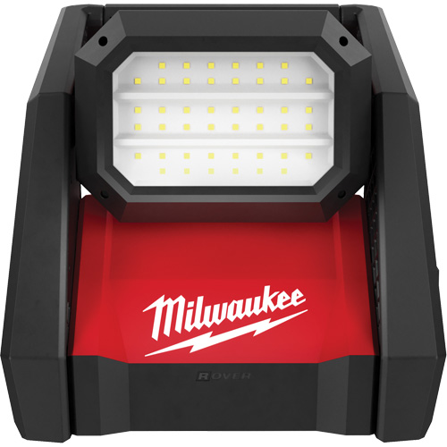 M18 Rover Dual Power Flood Light, LED, 2000/4000/1200 Lumens, Plastic Housing Sécurité Médic