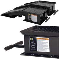 Heavy-Duty Truck Ramps with Long T-Handle, 40000 lbs. Capacity, 45" L, 13-1/2" W, 9-19/50" H Sécurité Médic