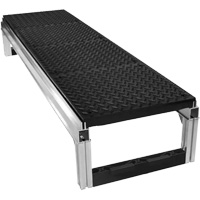 Trousse de plateforme de travail modulaire en aluminium avec surface &agrave; relief &agrave; larmes FOUNDATION, 18" la x 72" pr, Capacit&eacute; de 400 lb, Enti&egrave;rement soud&eacute; Sécurité Médic
