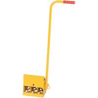 Cale de roue avec poign&eacute;e ergonomique, Acier, Jaune, 8" la x 10-3/4" p x 9-1/8" h Sécurité Médic