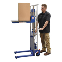 Gerbeur Hefti-Lift, M&eacute;canisme Pompe au pied, Capacit&eacute; de 880 lb, Levage max de 59" Sécurité Médic
