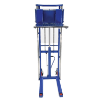 Gerbeur Hefti-Lift, M&eacute;canisme Pompe au pied, Capacit&eacute; de 1500 lb, Levage max de 63" Sécurité Médic