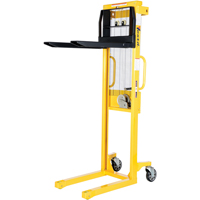 Gerbeur manuel, Fonctionnement Treuil manuel, Capacit&eacute; 770 lb, Lev&eacute;e max 60" Sécurité Médic