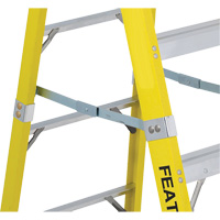 Industrial Heavy-Duty Stepladders (6400 Series), 4', Fibreglass, 300 lbs. Capacity, Type 1A Sécurité Médic