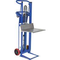 Gerbeur &agrave; plateforme hydraulique, M&eacute;canisme Pompe au pied, Capacit&eacute; de 750 lb, Levage max de 52" Sécurité Médic