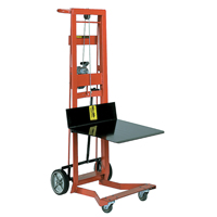 Platform Lift Stacker, Hand Winch Operated, 750 lbs. Capacity, 40" Max Lift Sécurité Médic