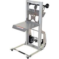 Appareil de levage portatif en aluminium, M&eacute;canisme Pompe au pied, Capacit&eacute; de 200 lb, Levage max de 61" Sécurité Médic