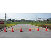 Traffic Cone, 28", Orange, 4" & 6" Reflective Collar(s) Sécurité Médic