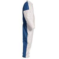 Coveralls, Medium, White, Tyvek&reg; 400 D Sécurité Médic